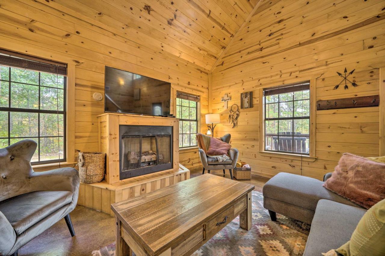 Cabin With Hot Tub And Games, 4 Mi To Beavers Bend! Broken Bow Extérieur photo