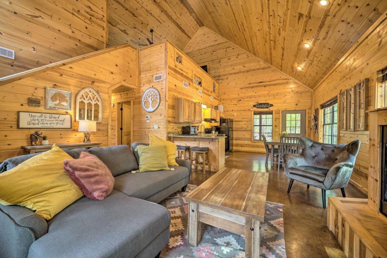 Cabin With Hot Tub And Games, 4 Mi To Beavers Bend! Broken Bow Extérieur photo