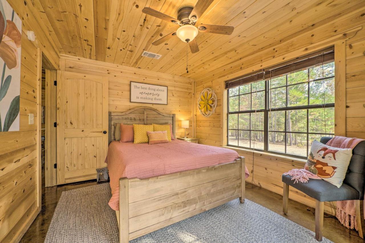 Cabin With Hot Tub And Games, 4 Mi To Beavers Bend! Broken Bow Extérieur photo